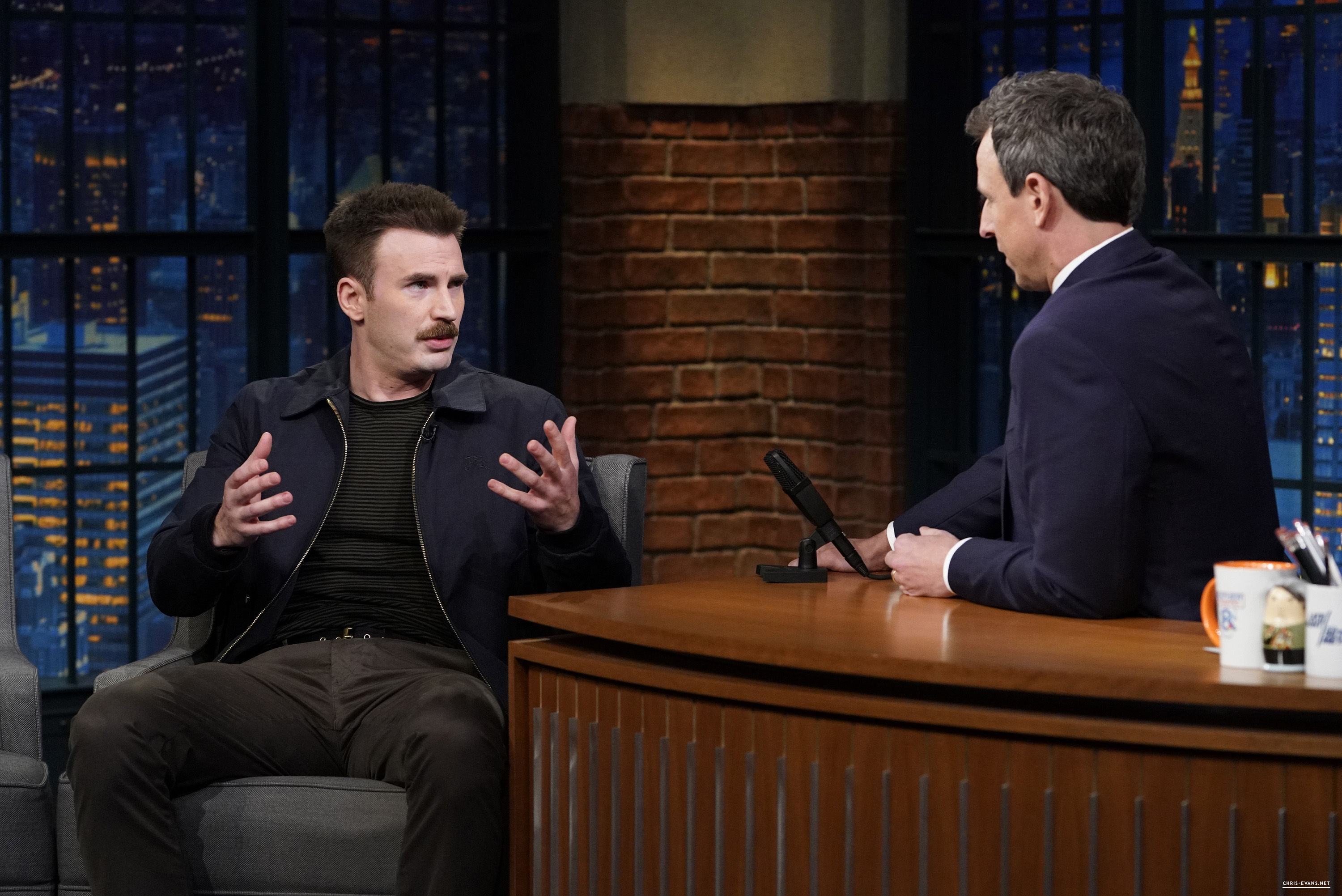 http://chris-evans.net/photos/albums/Appearances/2018/04%2023%20Late%20Night%20with%20Seth%20Meyers/002.jpg